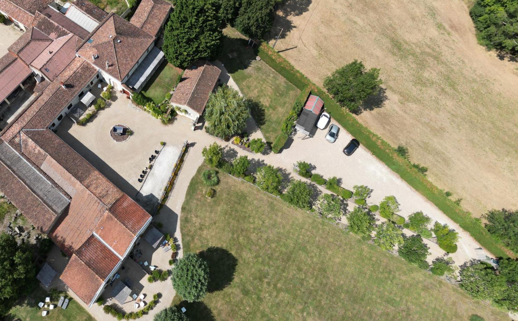 Gites De Cognac Bréville エクステリア 写真