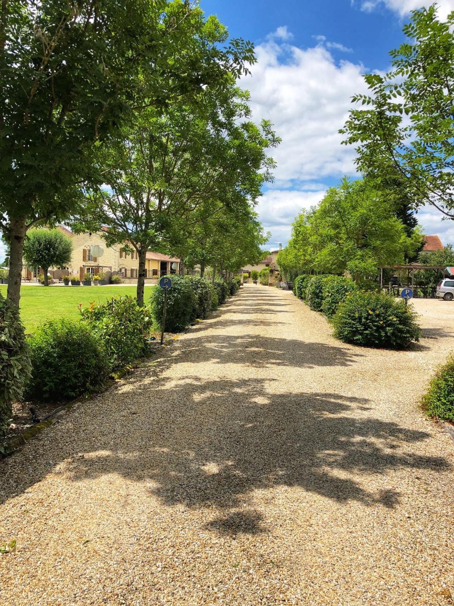 Gites De Cognac Bréville エクステリア 写真